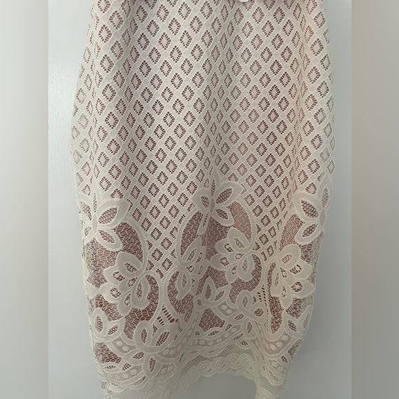 ASOS lace midi dress, size US 0 - Picture 4 of 5
